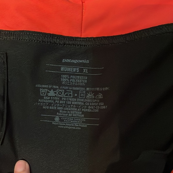 Patagonia shorts - Picture 3 of 5
